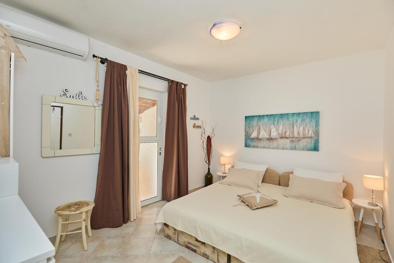 Studio Dolores-Apartment By The Sea Maranovići Екстериор снимка