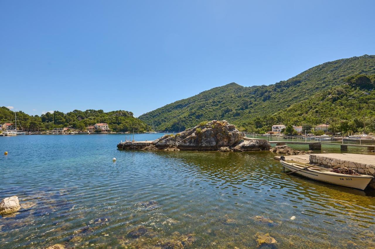 Studio Dolores-Apartment By The Sea Maranovići Екстериор снимка